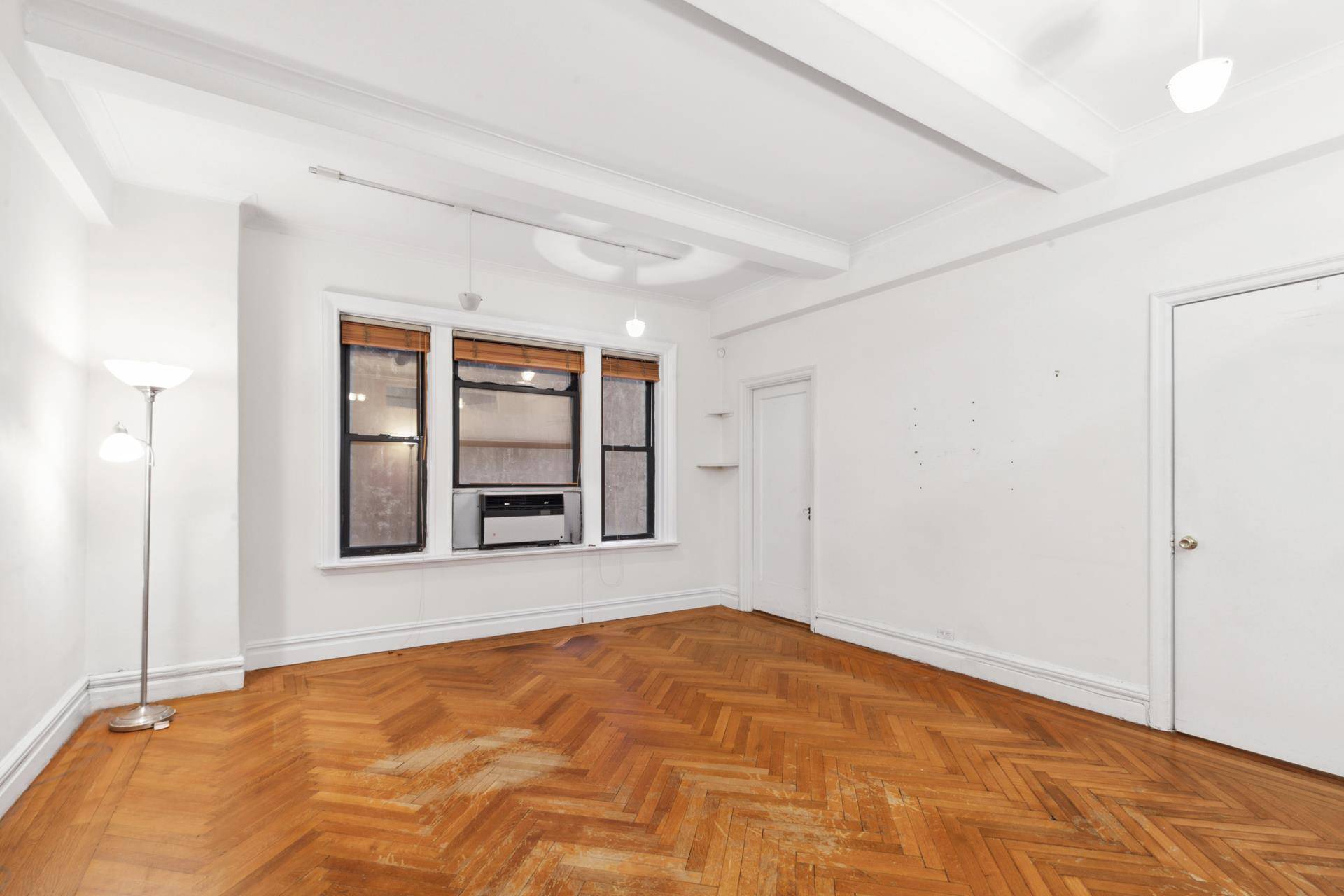 Welcome to 760 West End Avenue.