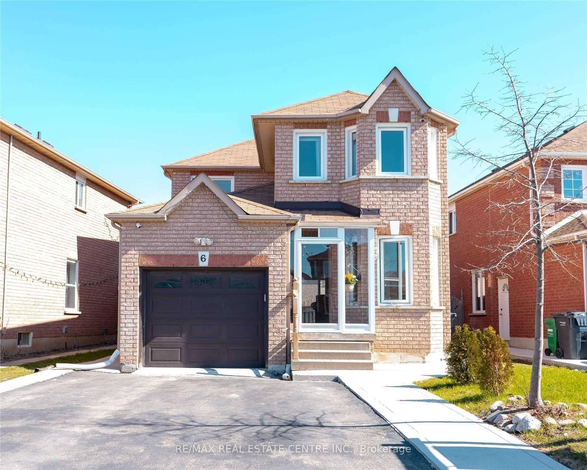 Detached 3 1 Bedroom Entire Home Available For Lease With In Law Basement Apartment.