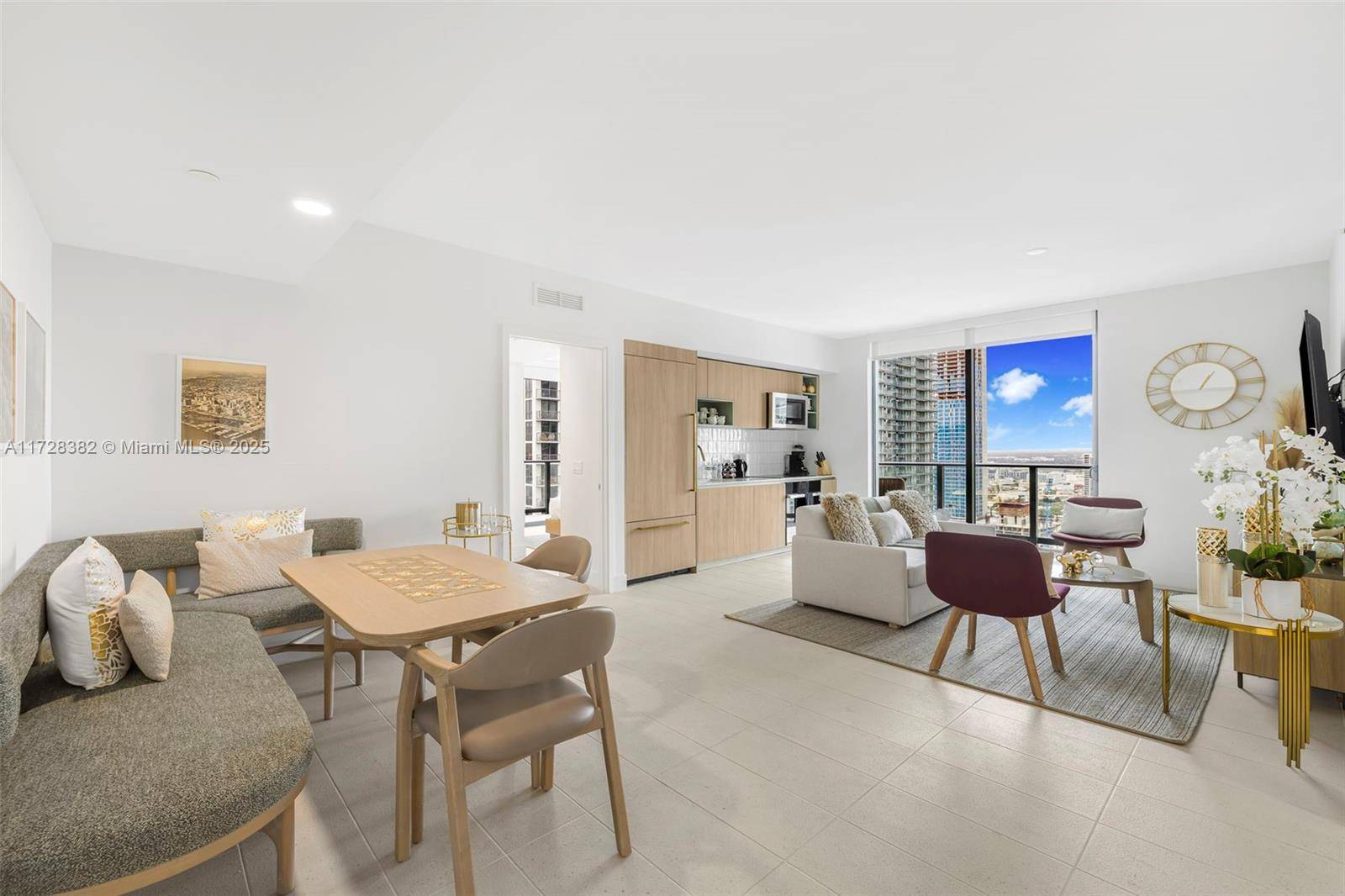 Discover a prime investment opportunity at Natiivo residences, 601 NE 1st Avenue, Unit 3402, in Downtown Miami.