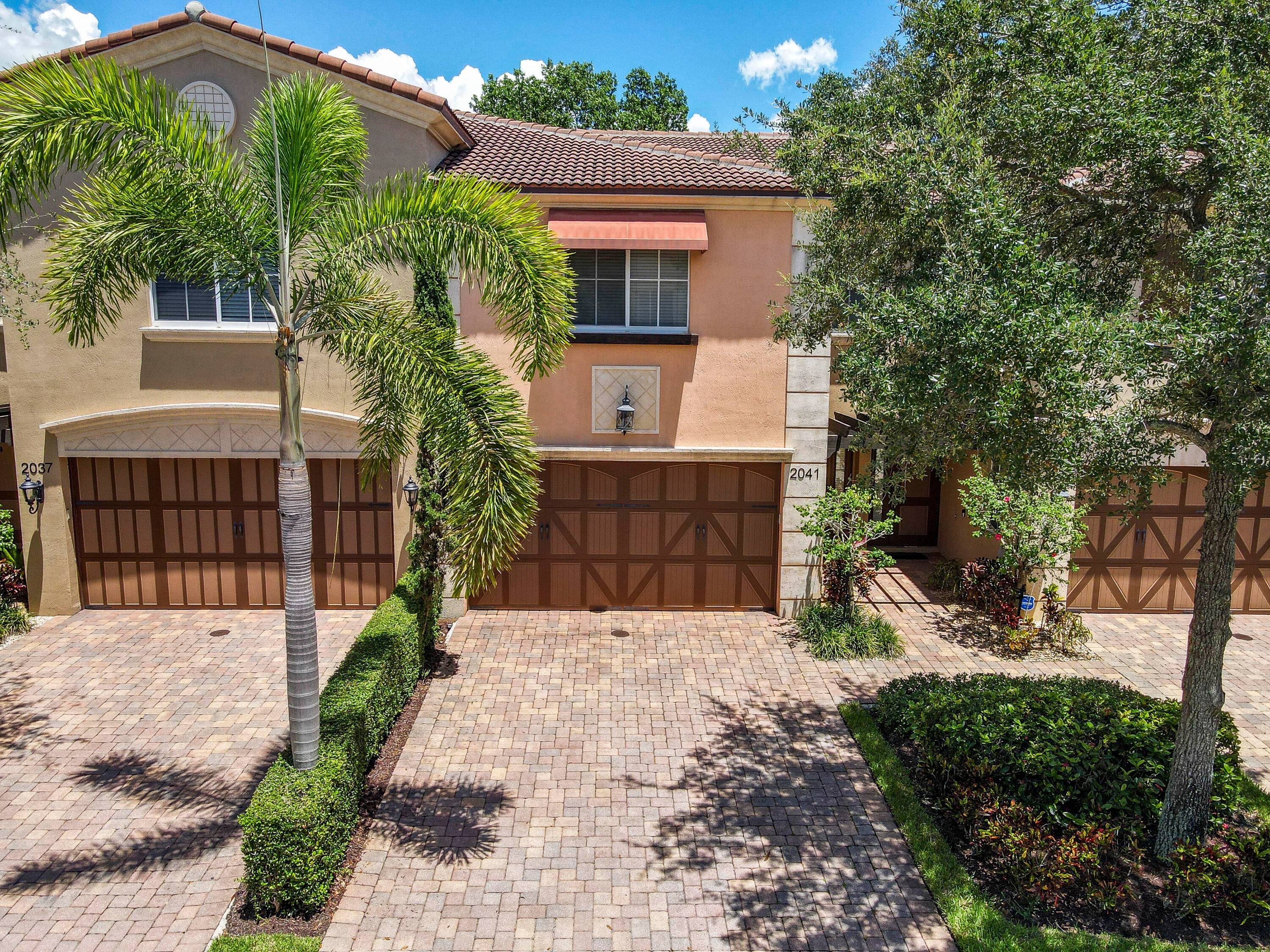 Welcome to your new home in the highly sought after Oakton Preserve neighborhood !