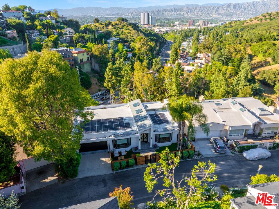 3457   Primera Ave 4BR Hollywood Hills East La