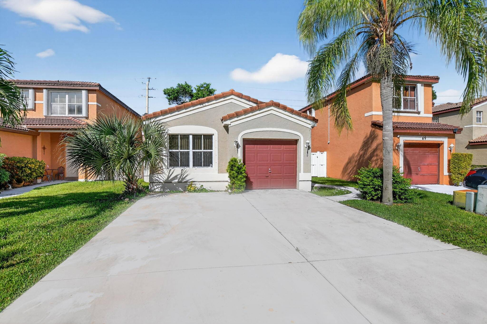 Welcome to this wonderful 3 bedroom, 2 bathroom home ideal for first time buyers or those looking to downsize.