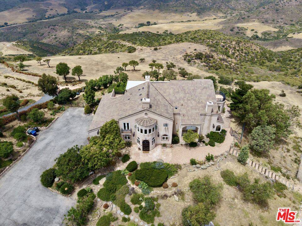 10827 Pacific View Dr 5BR Malibu La