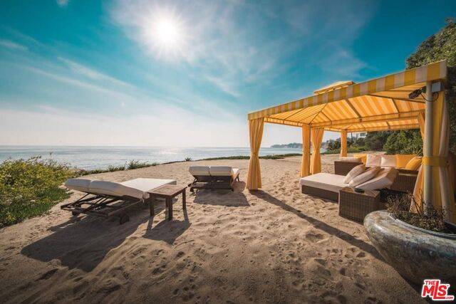 27930  PACIFIC COAST HWY Malibu LA