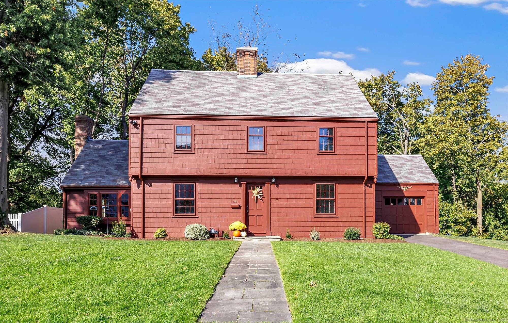 Welcome to 58 Academy Hill Terrace on a quiet cul de sac in the heart of Stratford's Historic District.