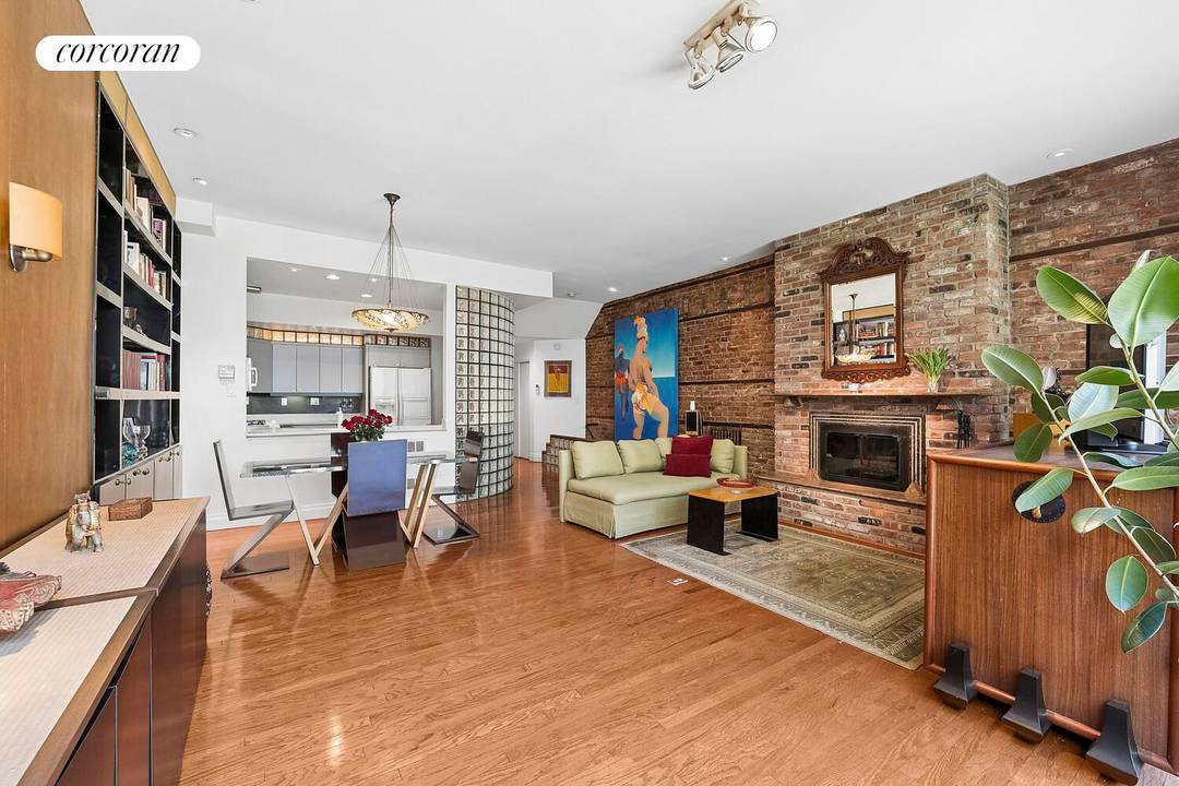 329 West 19th Street G Chelsea Town House Garden Duplex 2BR 2BA 600 SF Private Garden Discover a rare opportunity to own a true townhouse style garden duplex in the ...