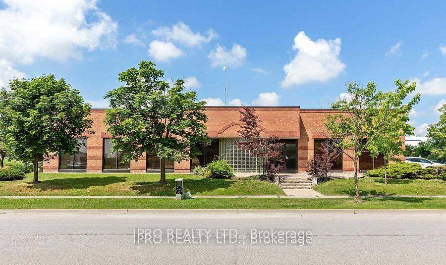 Fantastic freestanding industrial building located in the heart of Meadowvale Business Park, minutes to all amenities.