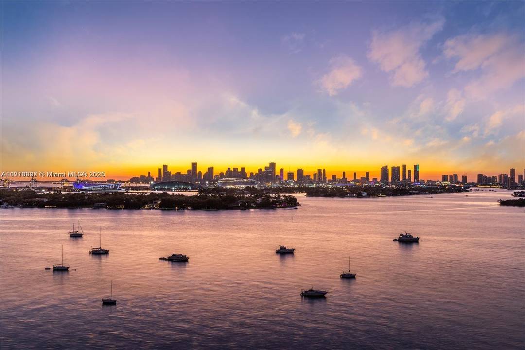 1200 MIRADOR'S ONLY CONDO AVAILABLE WITH 1 DEEDED PARKING SPACE, VALUED AT 40k !