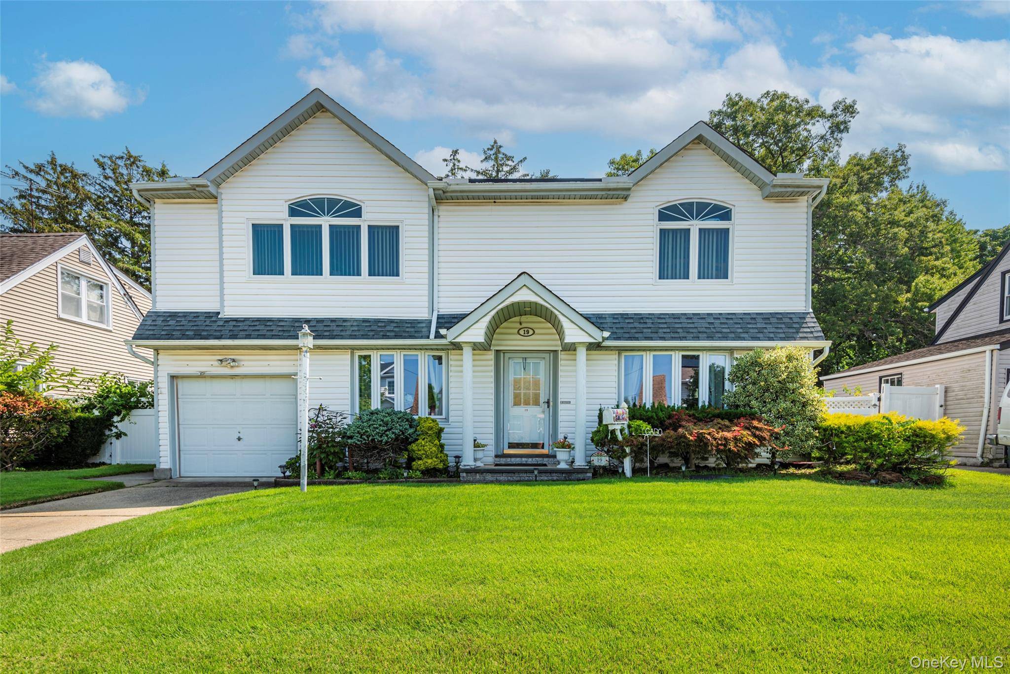 Welcome to this beautifully maintained and expanded 4 bedroom Cape nestled in a mid block location.