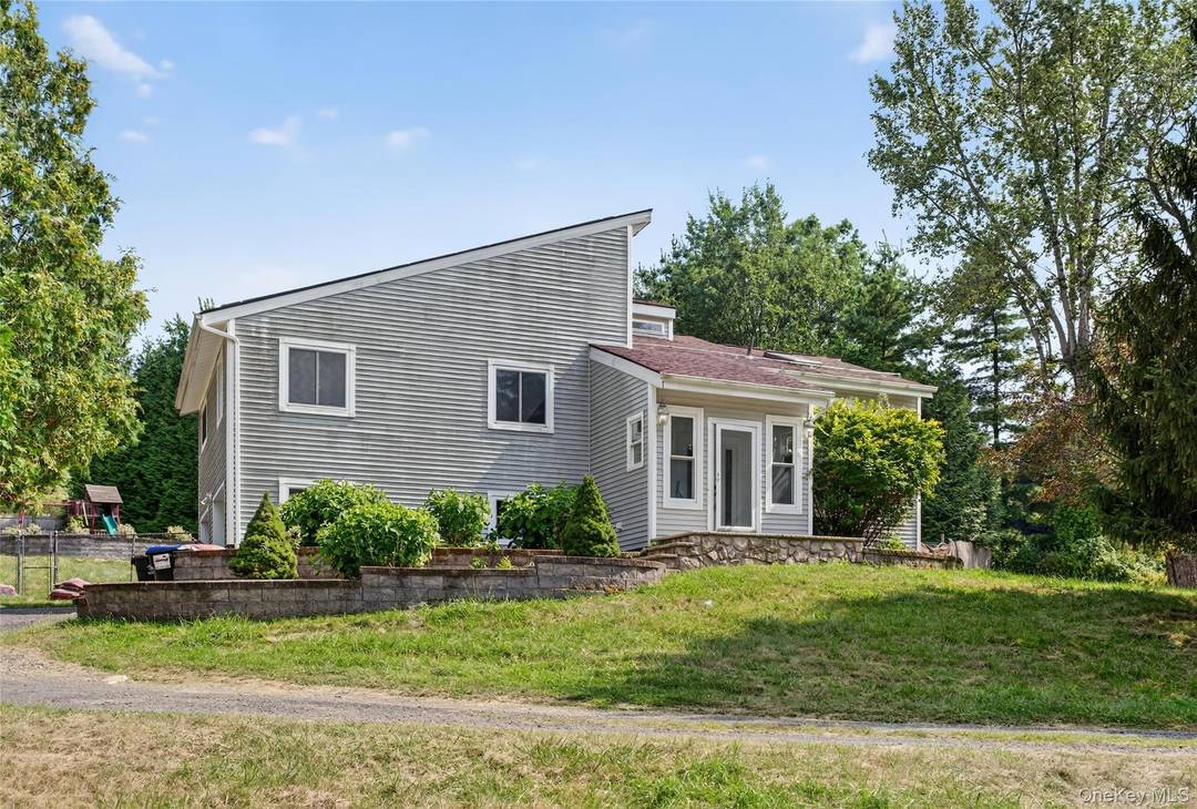 Discover your dream rental in the heart of the most sought after neighborhood !