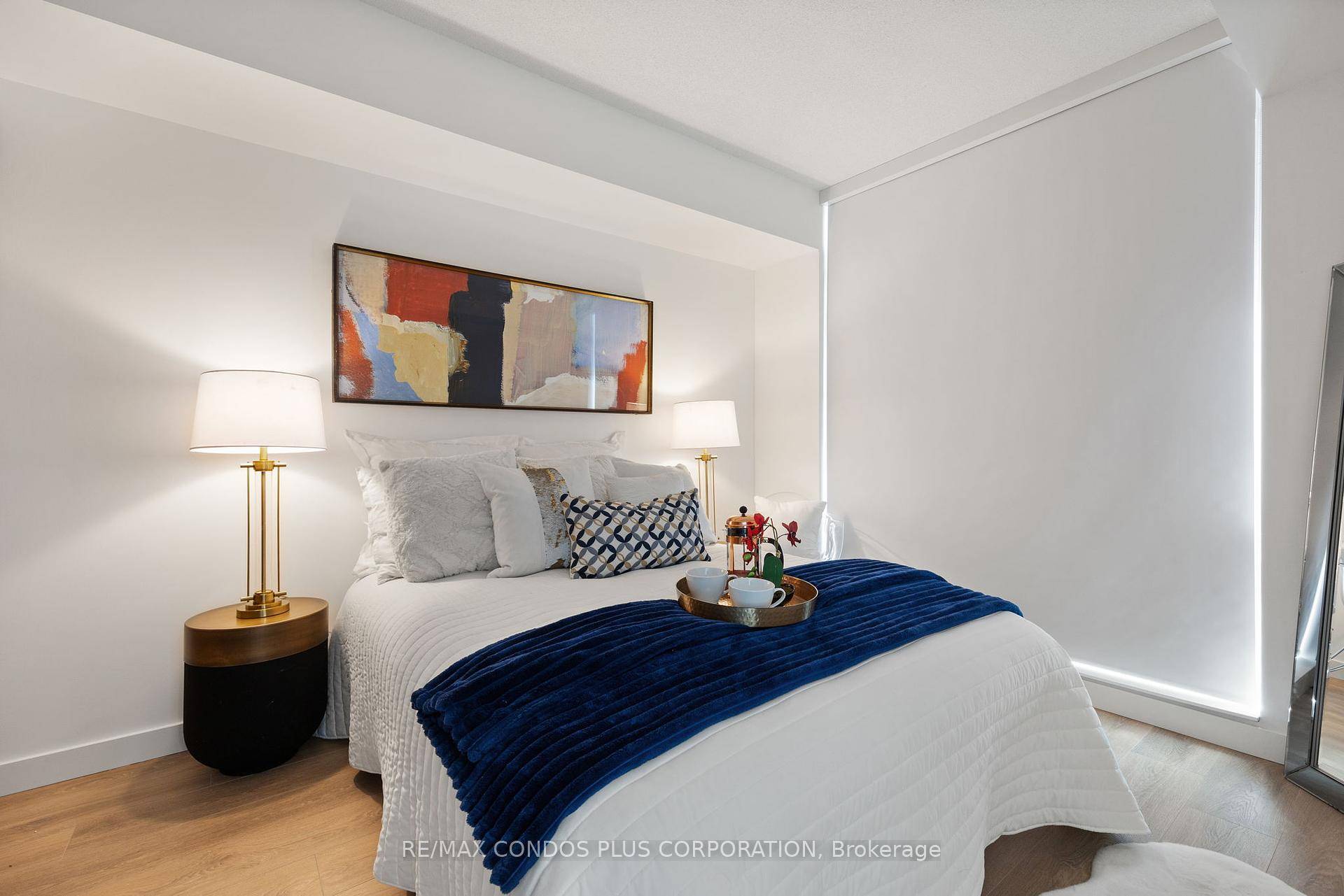 Experience The Urban Luxury At Central Condo, A New Development In The Vibrant Heart Of Downtown Toronto.