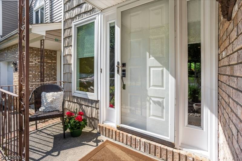 Step into this welcoming two story foyer, where an open concept layout creates a perfect setting for both everyday living and entertaining.