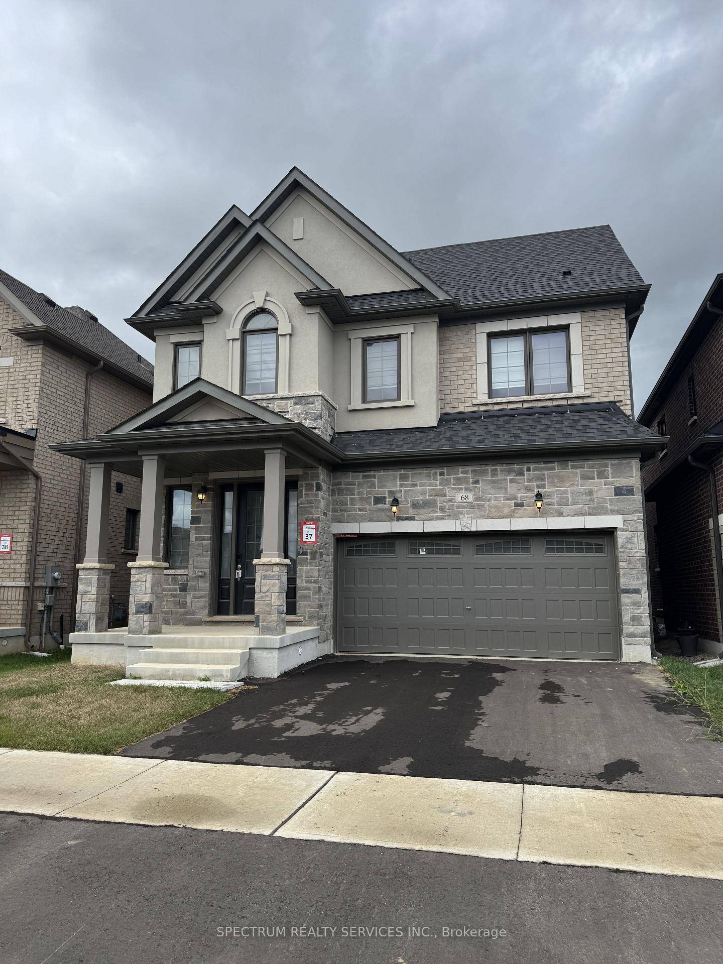 Welcome to this beautiful 4 bedroom, 4 bathroom detached home in Brantford's sought after Shellard Lane community.