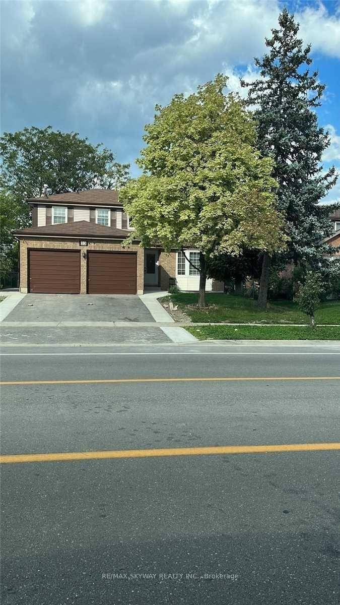 Upper Main Level Beautifully amp ; Freshly Renovated 4 Bedroom amp ; 3 Bath House In The Peaceful amp ; Highly Desirable Neighborhood, Hardwood Floor Throughout The House, Open Concept ...