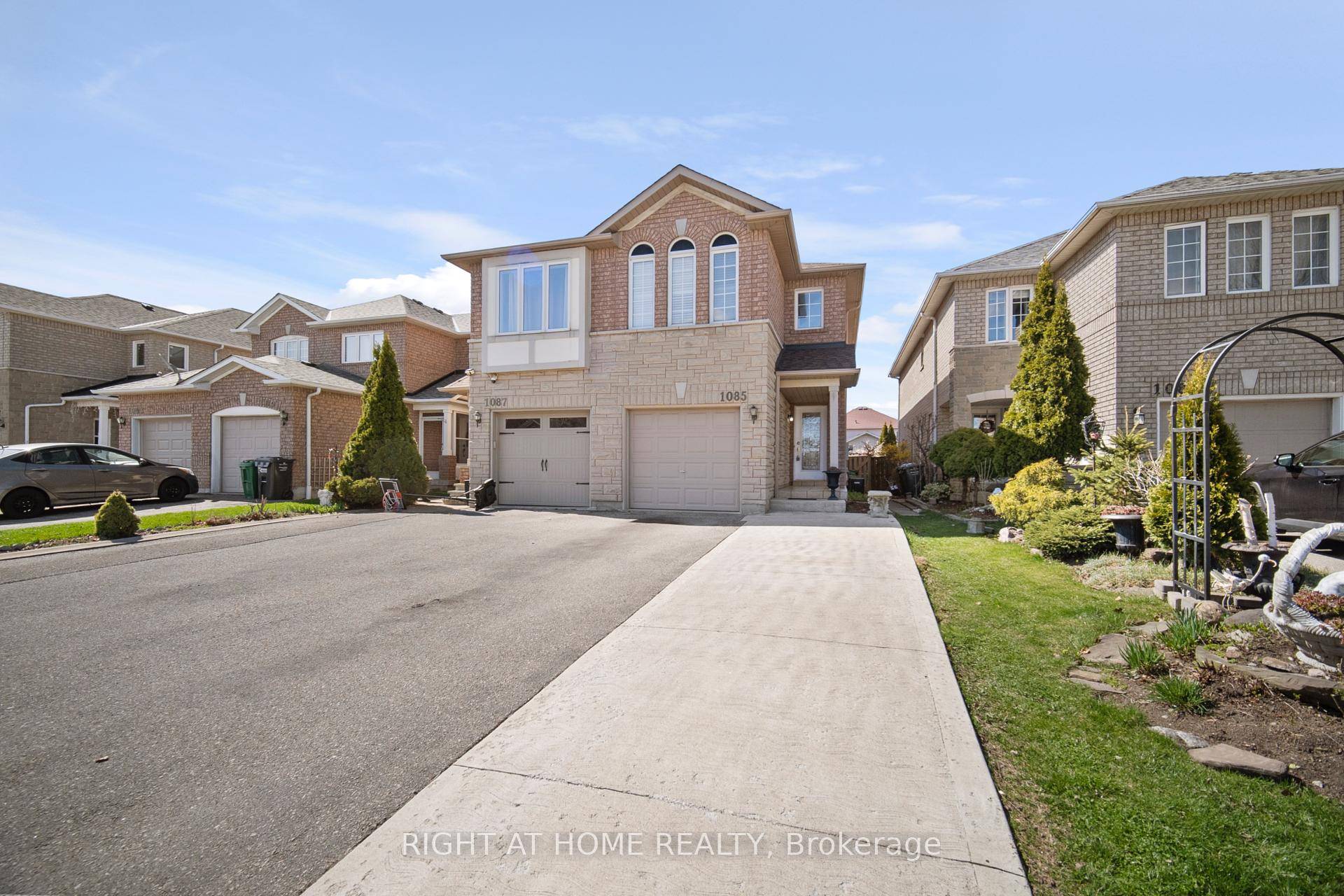 Welcome to this exceptional 3 bedroom, 2.