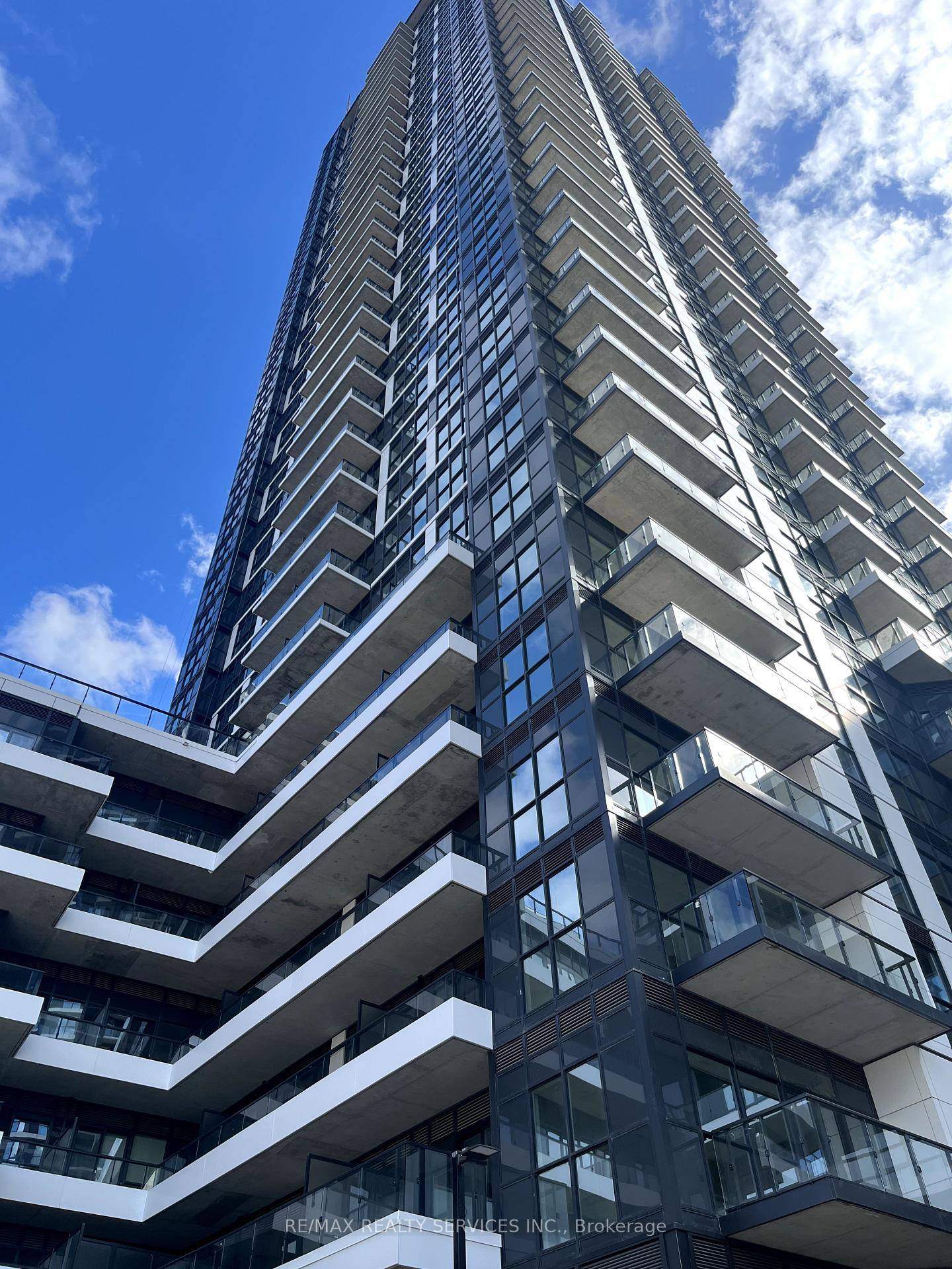 Welcome To The Gemma Condos Suite 2708 !