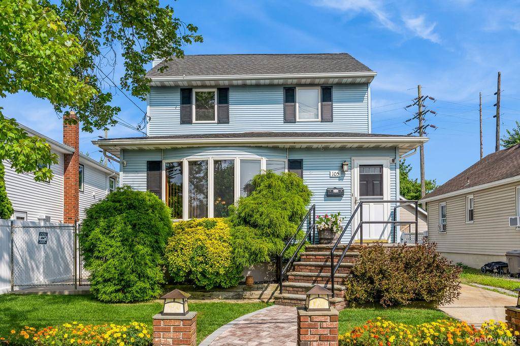 Welcome to this beautifully maintained 3 bedroom, 1.