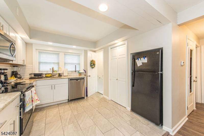 Exceptional opportunity to own a well maintained multifamily property in the heart of Caldwell !