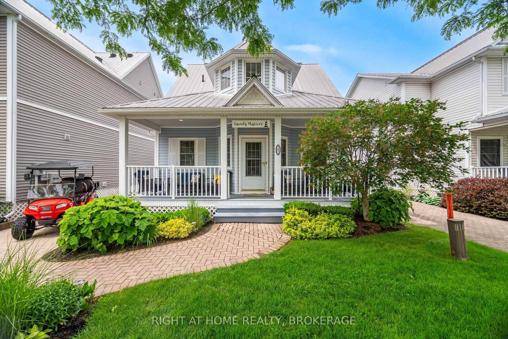 Five bedroom Bungaloft on the Park !