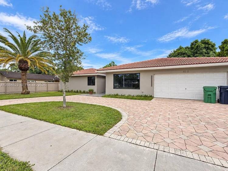 Beautifully updated 3 bedroom plus flex room, 3 bath home in a desirable Kendall location, offering approximately 2, 049 square feet of bright, spacious, and comfortable living areas.