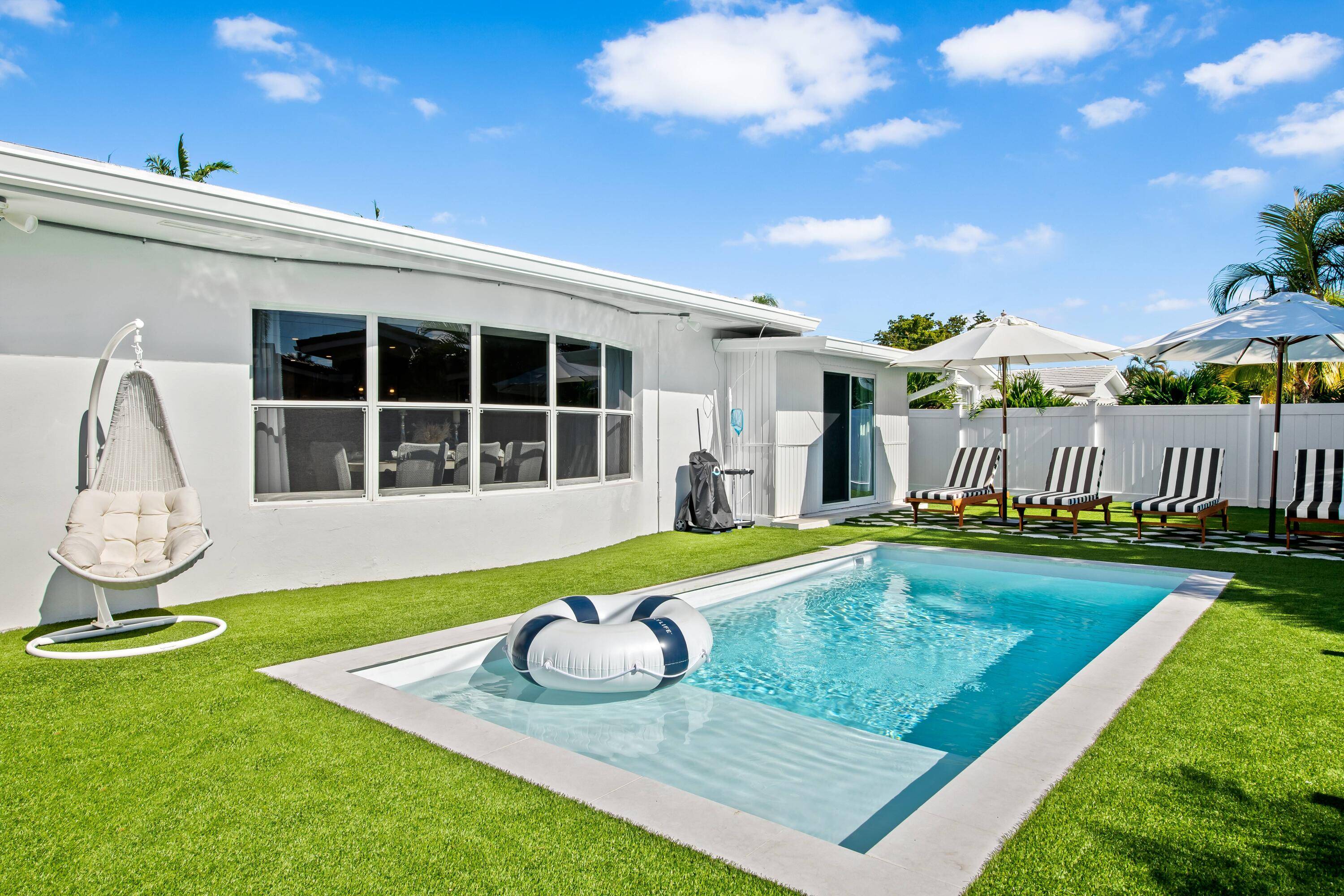 This beautiful home has the best that South Florida living has to offer.