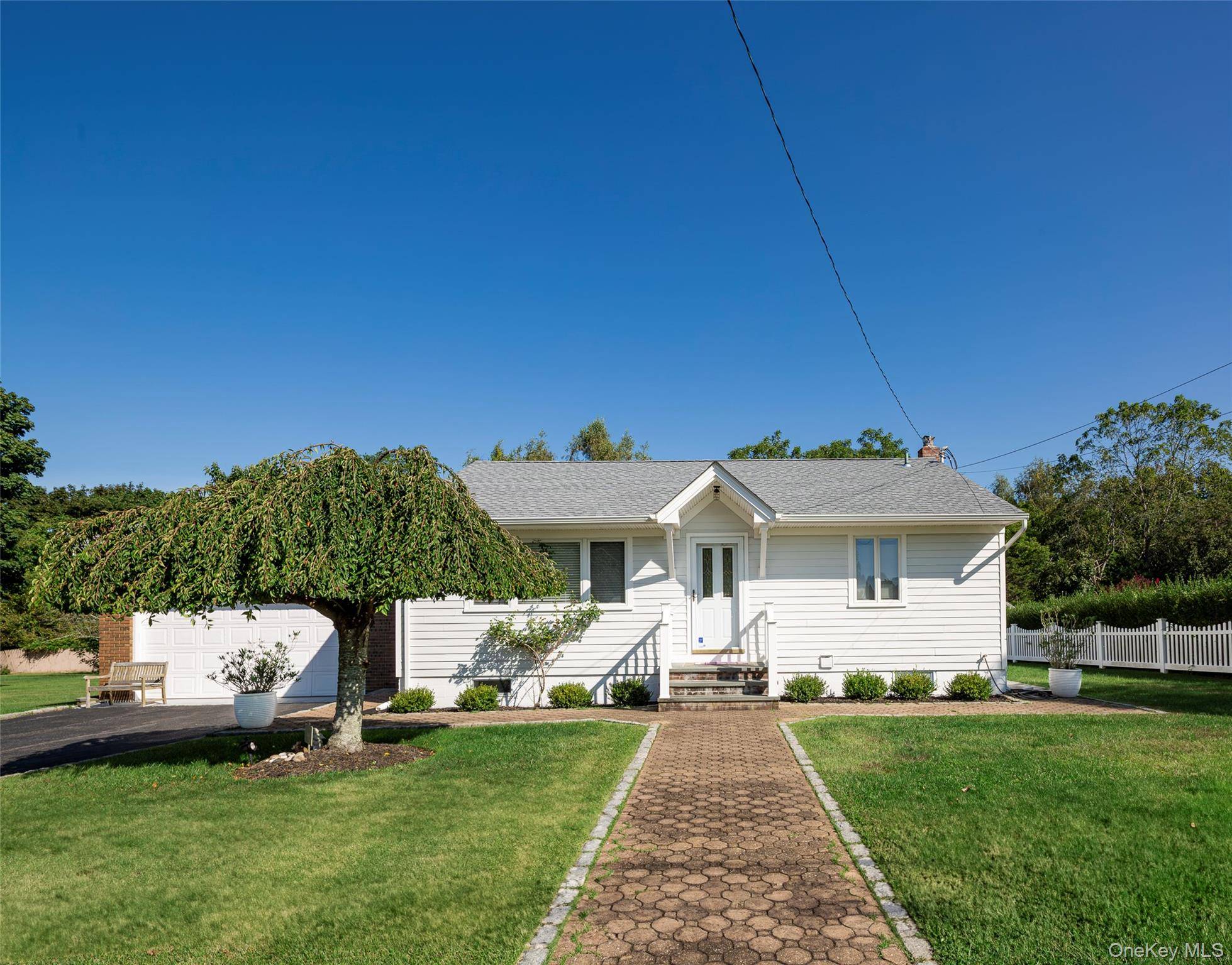 Seasonal Rental in Scenic Southold, NY 3 Bed, 3 Bath Retreat Escape to the heart of the North Fork with this beautifully appointed 3 bedroom, 2 bath seasonal rental in ...