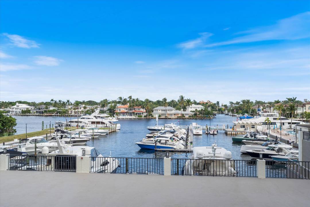 Welcome to Delray Harbor Club's newest offering Unit 211, a spacious, well maintained, and updated residence in one of Delray Beach's hidden gem waterfront communities.