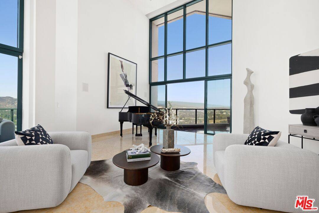 10490 Wilshire Blvd 4BR Westwood La