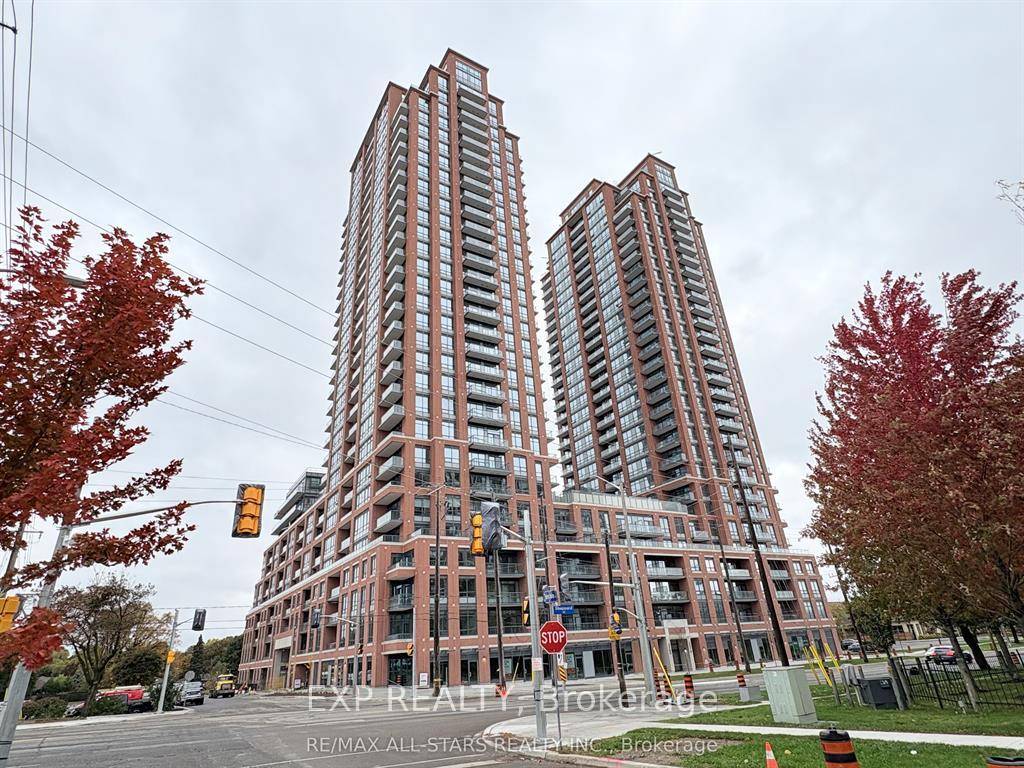 Welcome to the newly built Pinnacle Toronto East, offering a stunning 1 bedroom unit with 505 sq.