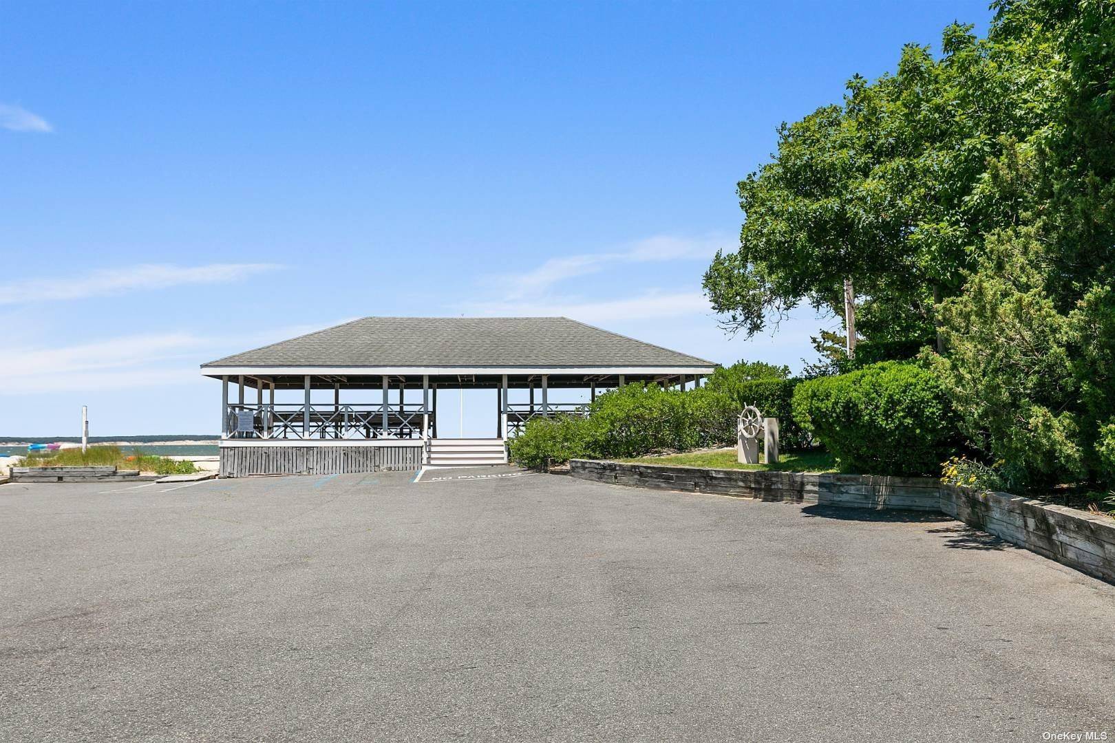 5 Turtle Cove Drive, Southampton NY 11968