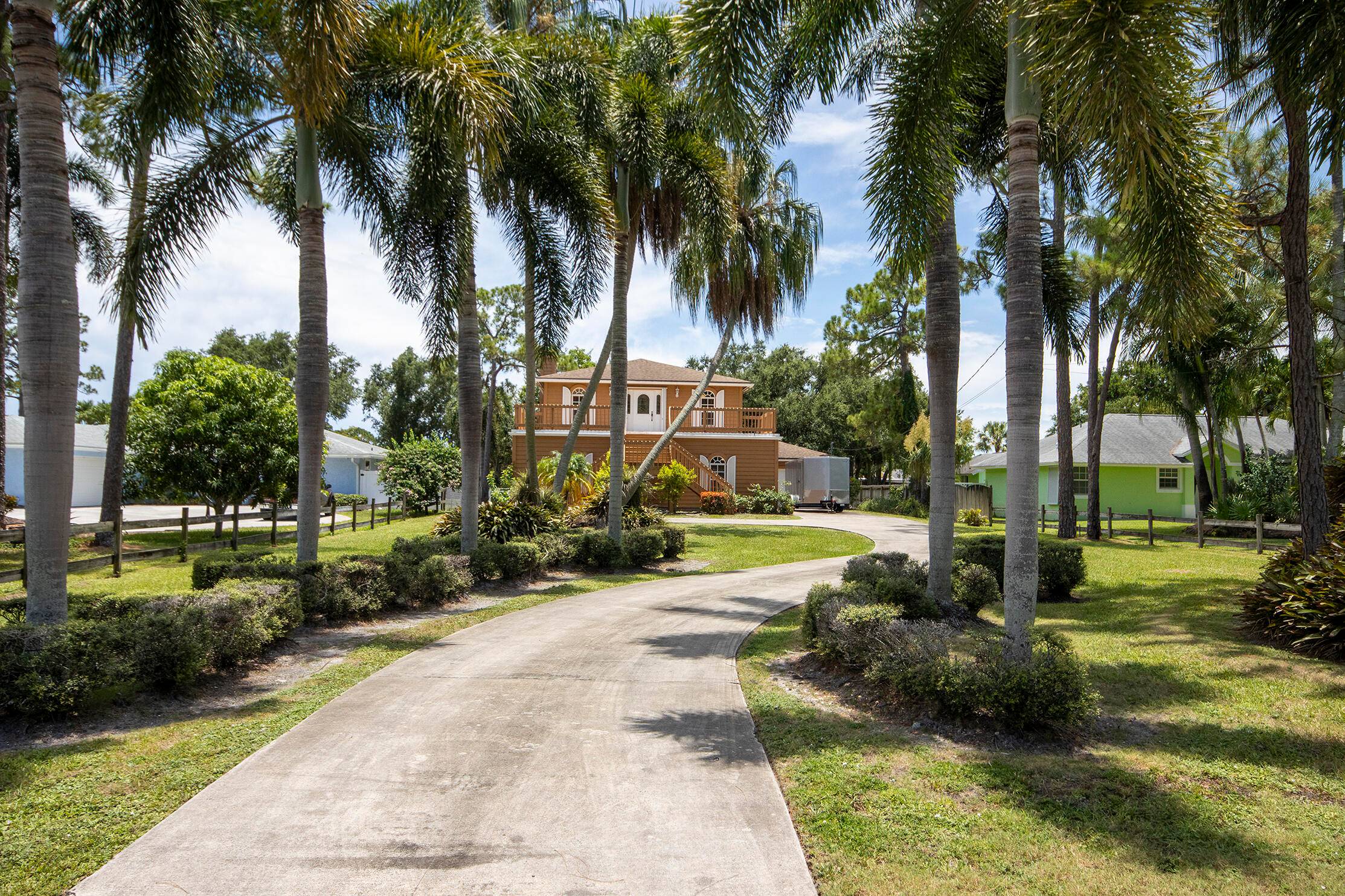 Charming Key West Style Home Oversized Lot No HOA !
