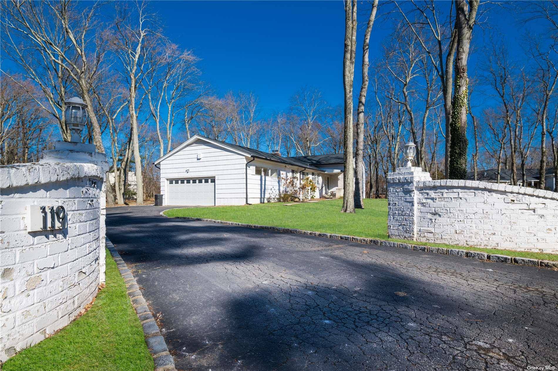 Welcome to this exceptional rental opportunity in the Kings Point community !