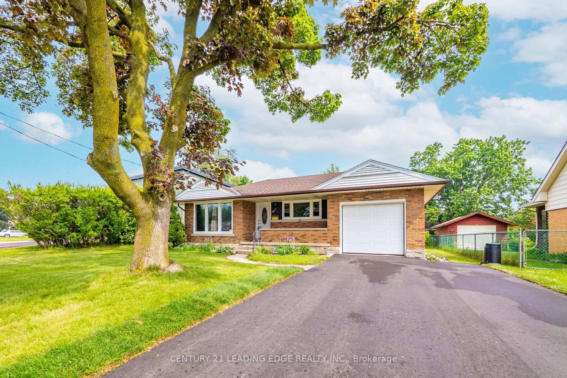 LEGAL DUPLEX ! Solid Brick Bungalow Situated On A Spacious amp ; Mature 59 Ft Lot.