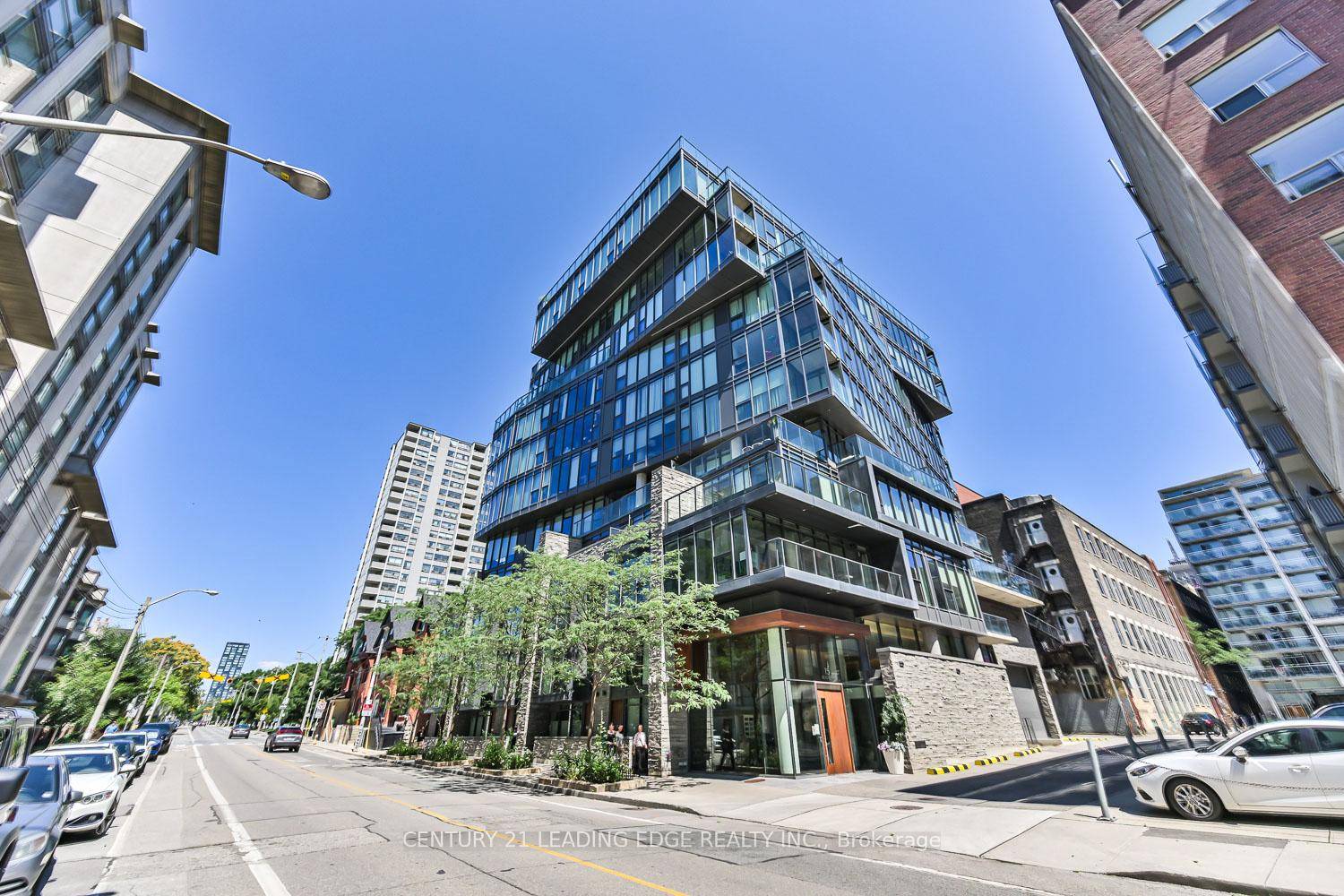 Welcome to 12 Degrees, one of the city's most prestigious boutique condos.
