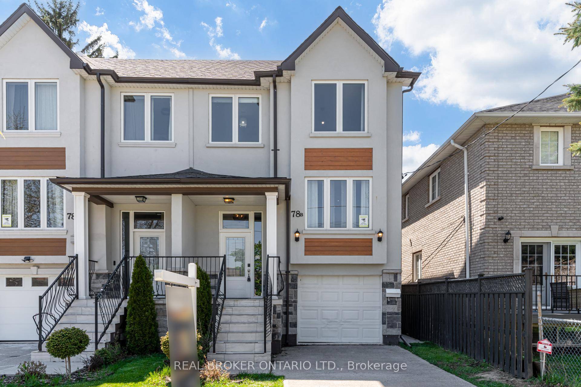 Sunfilled, Modern amp ; Spacious in Alderwood !