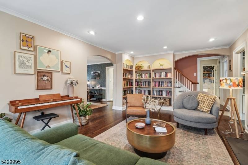 Welcome to this truly special 4 bedroom, 3.