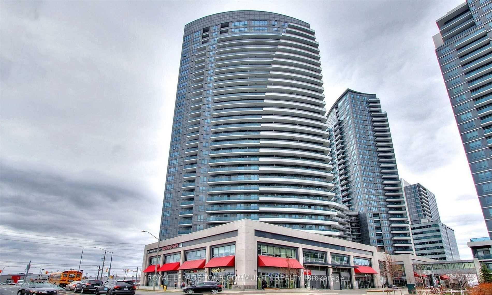Bright amp ; sunny south west corner w sunrise view at world on yonge luxury condo, spacious 2 bdrms den 2 full baths, 9ft ceilings, laminate floor, modern open concept ...