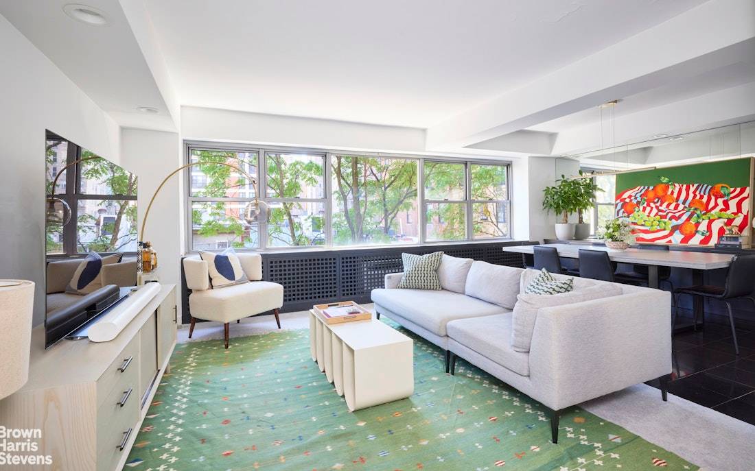 Corner 2 Bedroom with Enchanting Town House and Garden Views Bright, sun splashed 2 bedroom, 2 bath in prime Upper East Side location on 72nd Street between Madison and Park ...