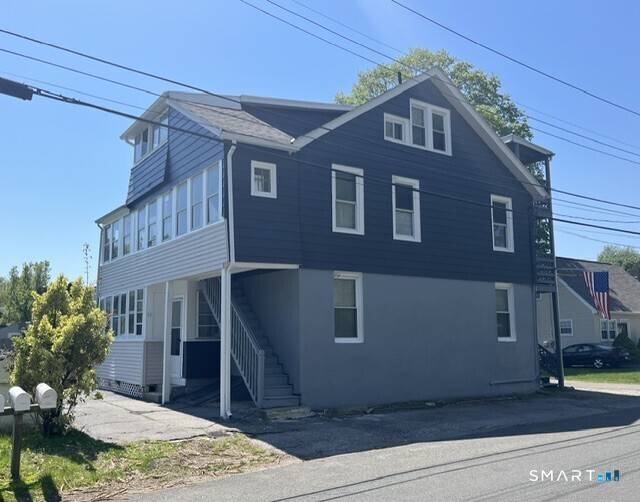 Well maintained three family in the Sunnyside school district, this property presents itself as an investor opportunity or owner occupied home.