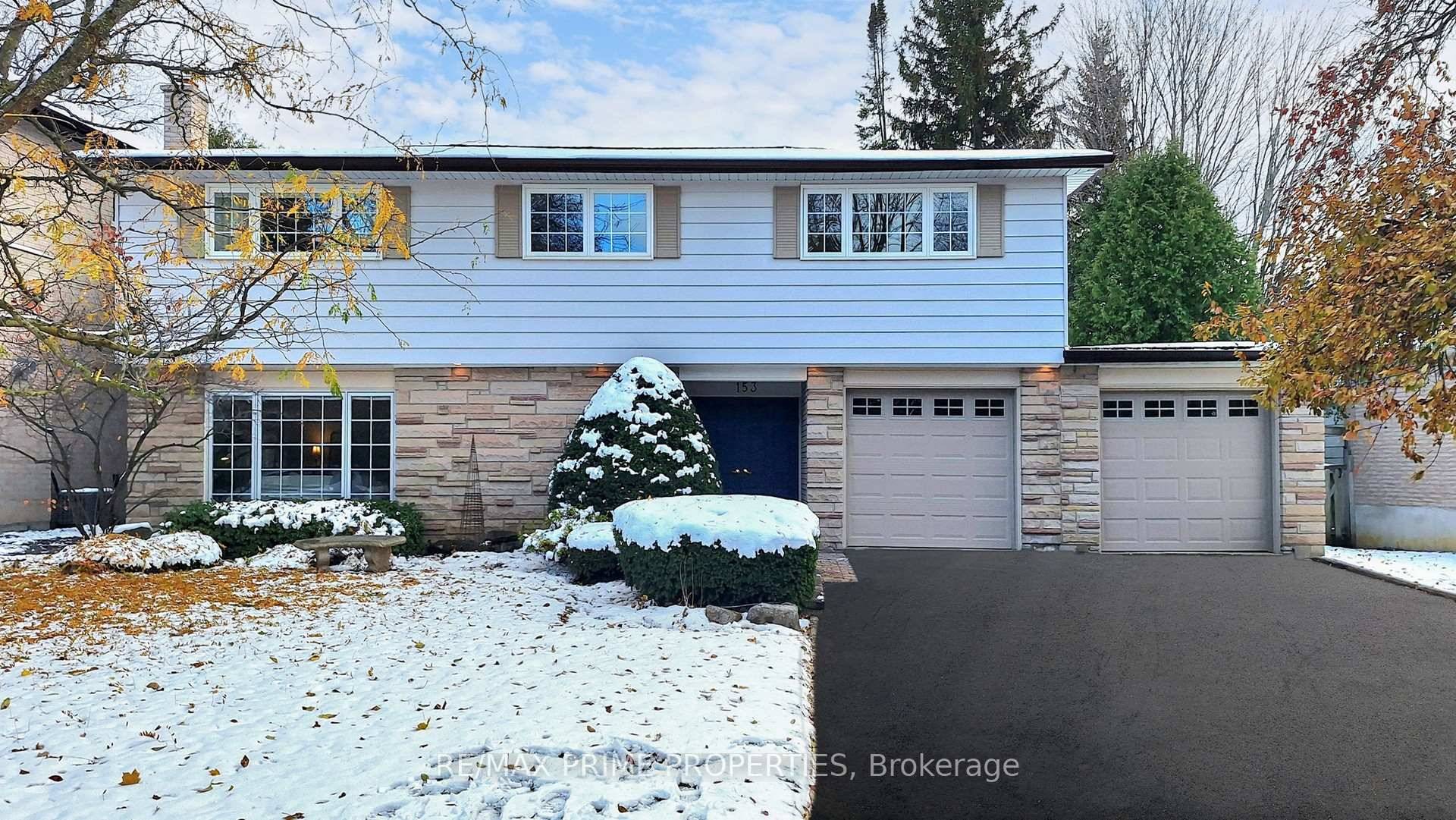 Stately. Refined. Effortlessly Elegant.