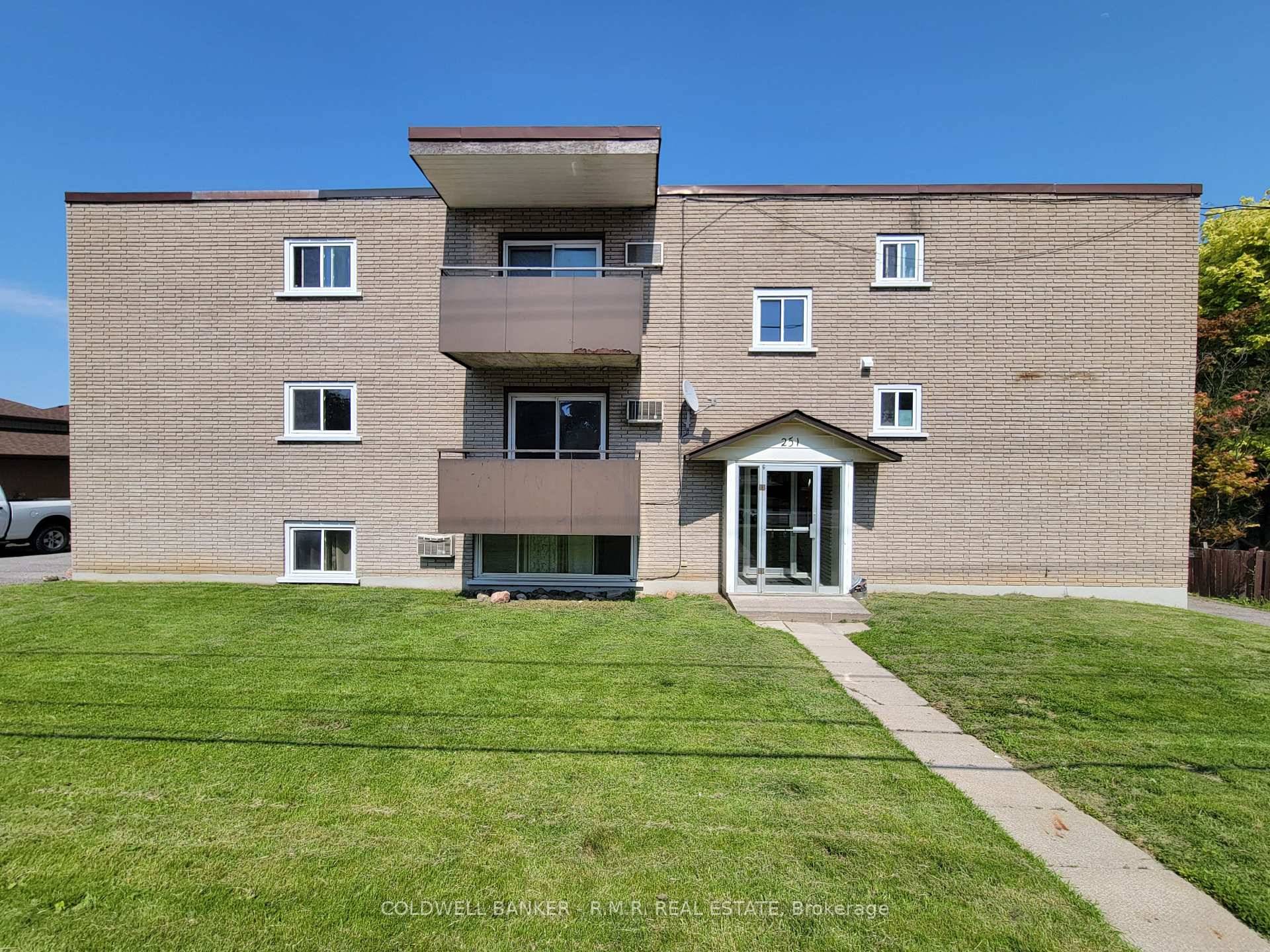 Two bedroom apartment in Bowmanville.