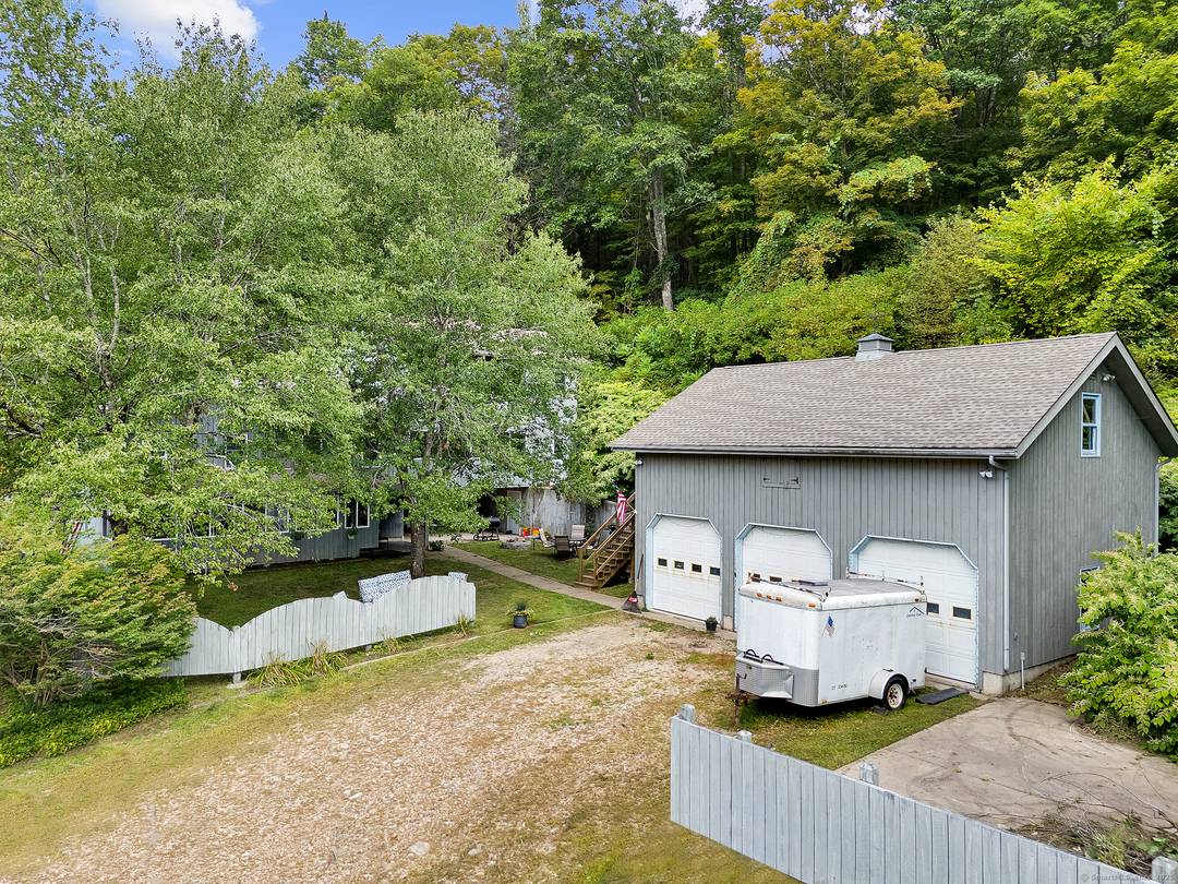 FULL IN LAW APARTMENT ! Welcome to Goshen !