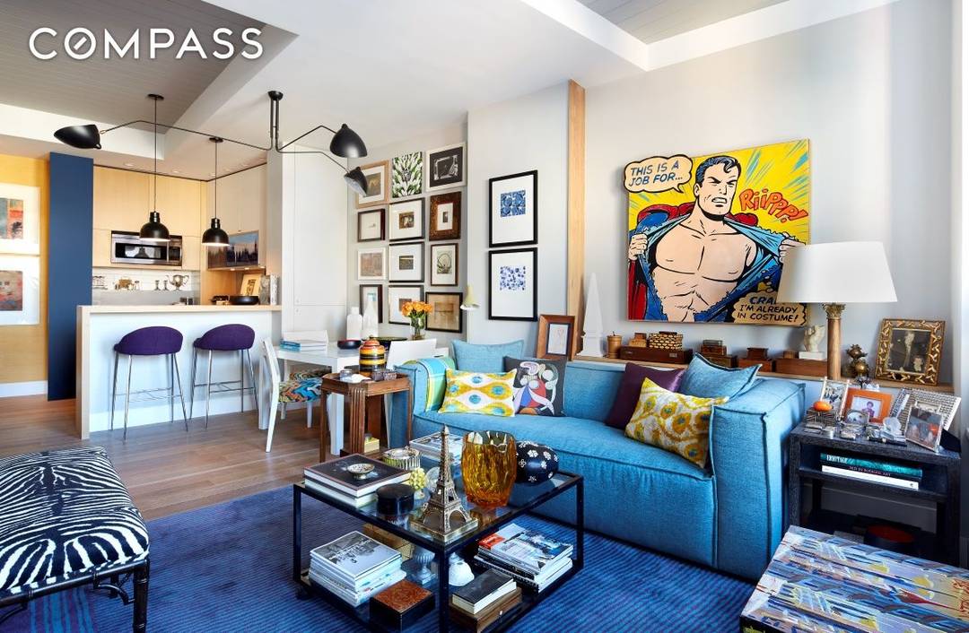 Iconic unobstructed Brooklyn Heights views for days from this exceptionally chic, custom designed residence.