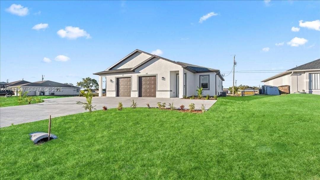 New construction DUPLEX in Cape Coral near Diplomat Pkwy.