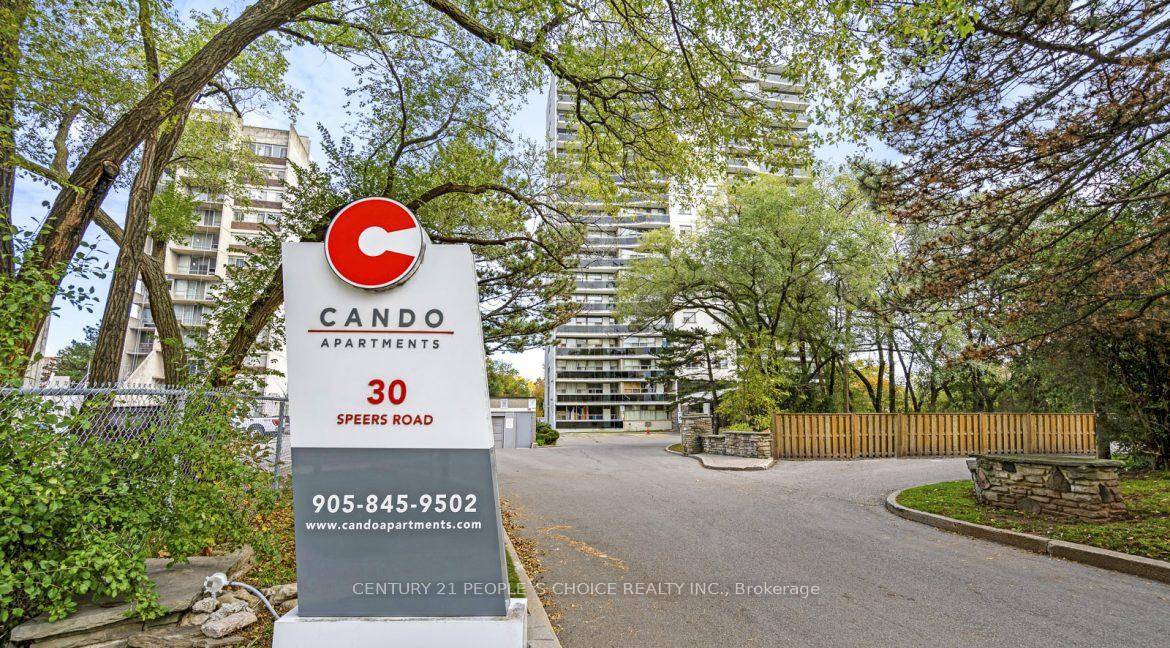 Newly renovated 1br apartment in a family friendly rental building located in Oakville !