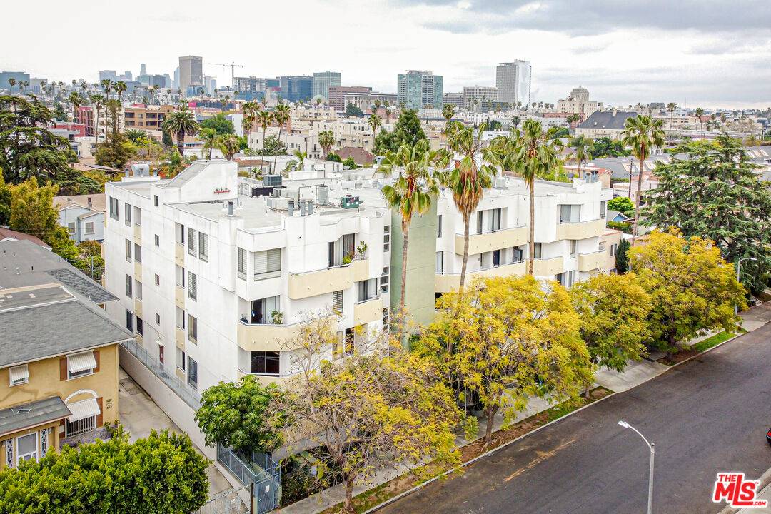 326 Westminster Ave 2BR La