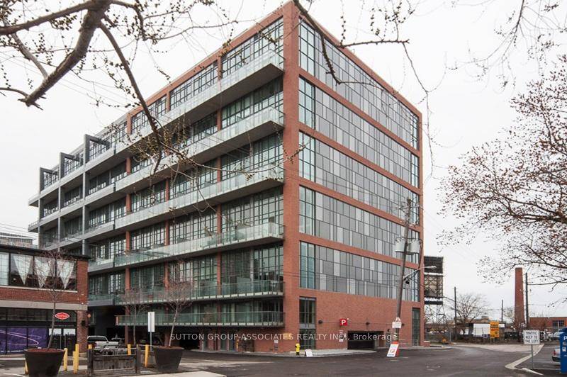 Available ASAP. Welcome to Liberty Market Lofts in Liberty Village, a hot spot for Toronto's urban living !