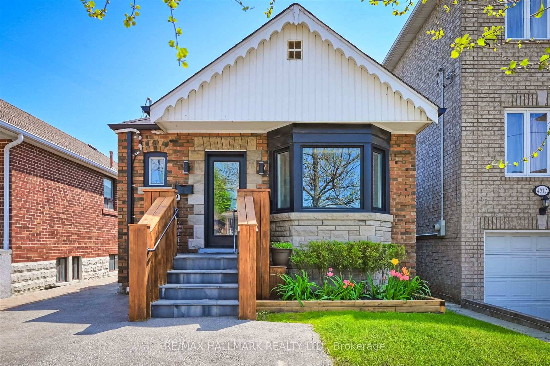 Don't Miss This Incredible Opportunity To Live In Desirable, Centrally Located, Briar Hill Belgravia !