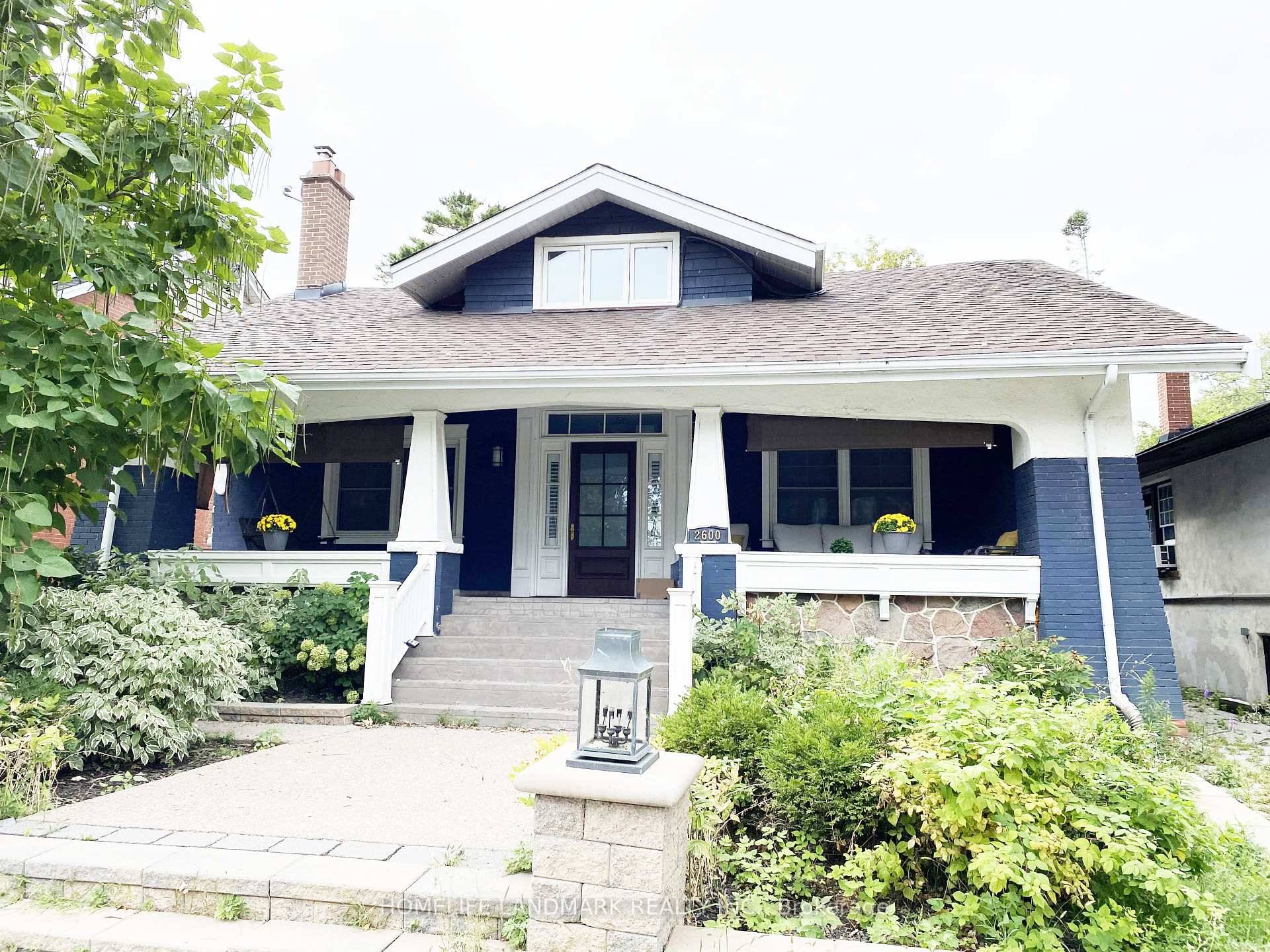 Charming European Style Residence With Huge Inviting Porch amp ; Heated Swimming Pool !