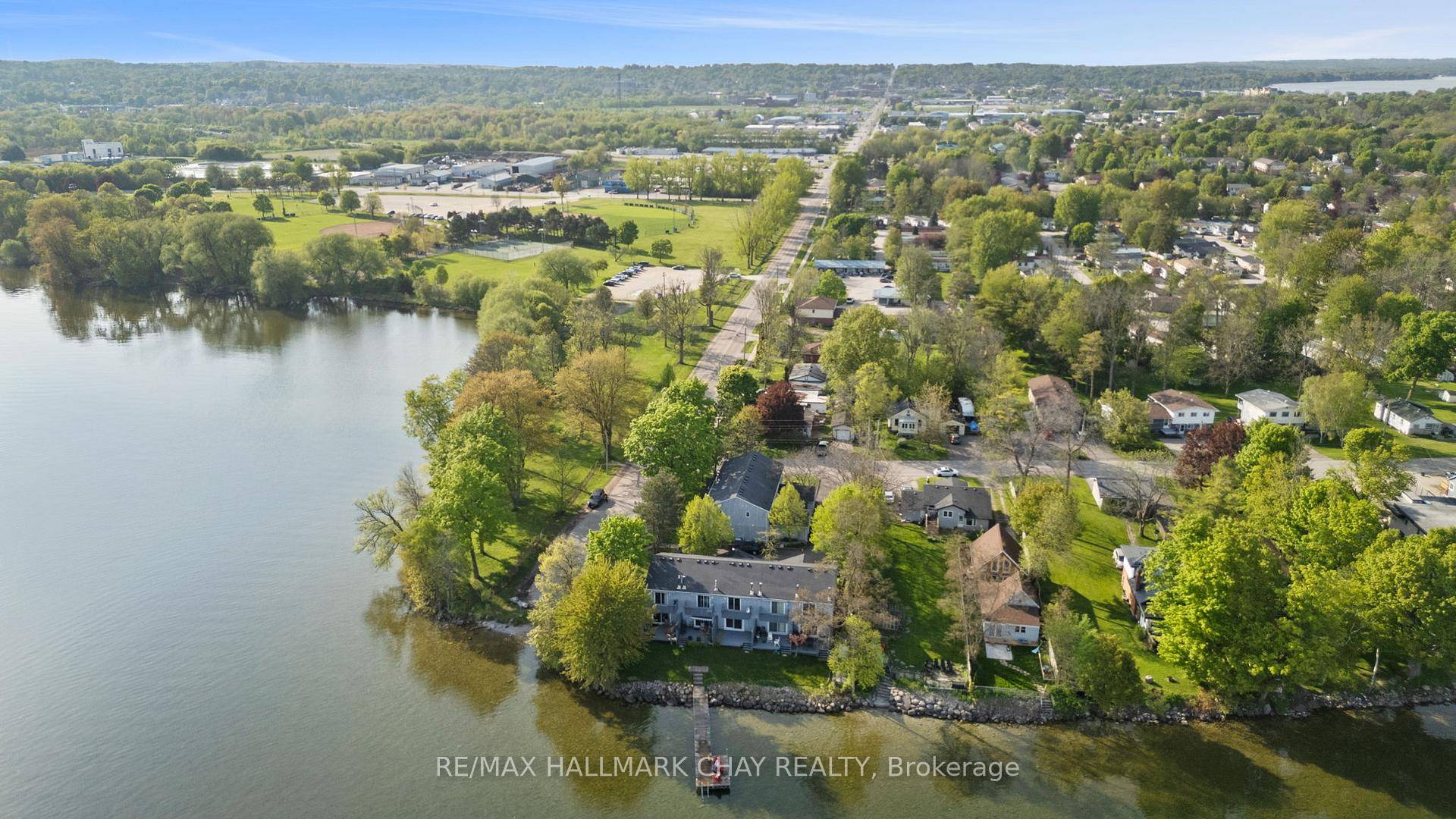 Welcome to this rarely offered, beautifully upgraded end unit waterfront townhouse condo a perfect retreat for professionals, young couples, downsizers, or those seeking a peaceful getaway.